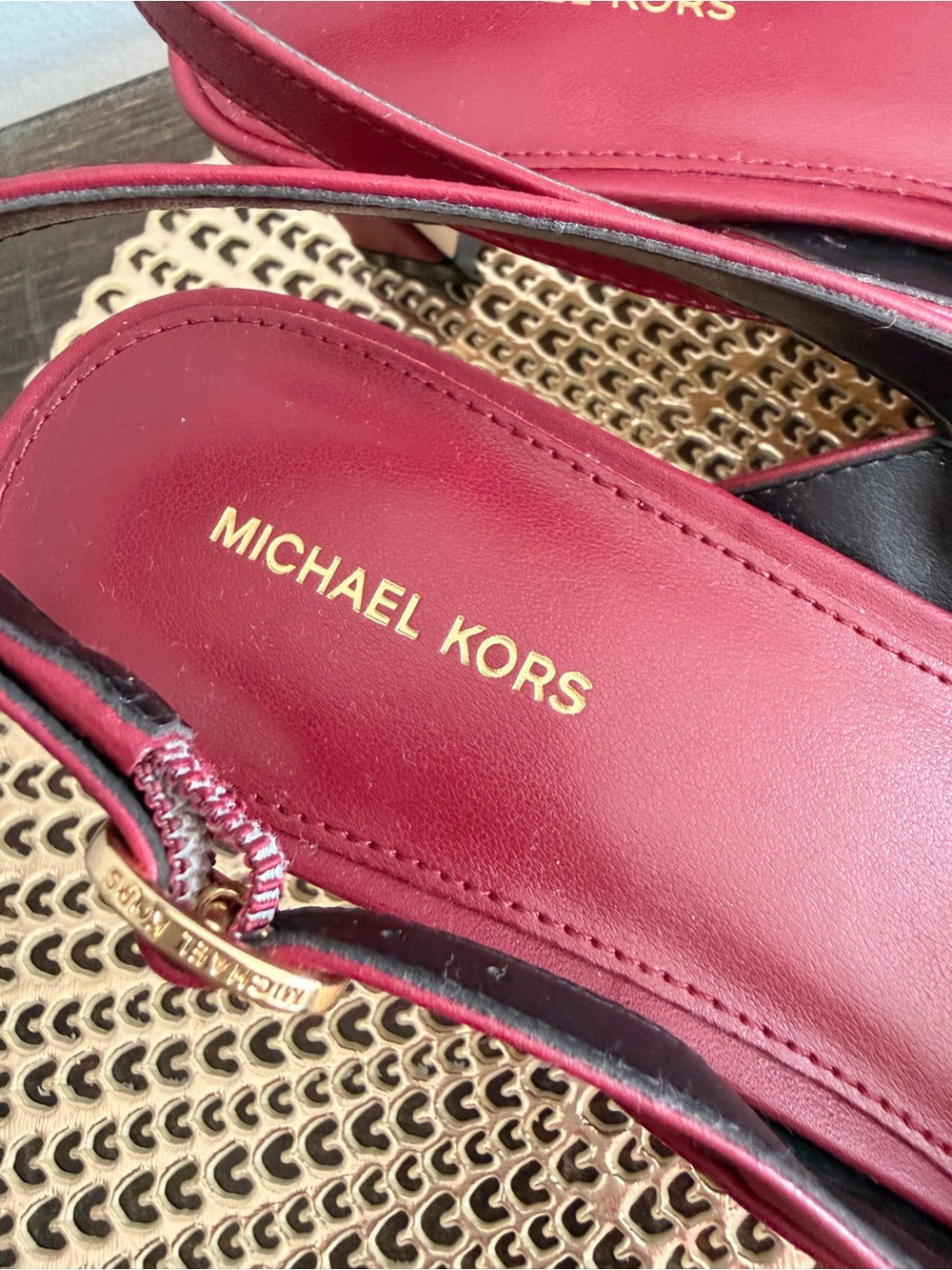 Michael Kors Burgundy Slingback Kitten Heel with Gold Buckle Size 8 NWOT - Picture 4 of 11